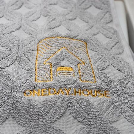 Центр Просторі Апартаменти, Поруч Площа 捷尔诺波尔 外观 照片